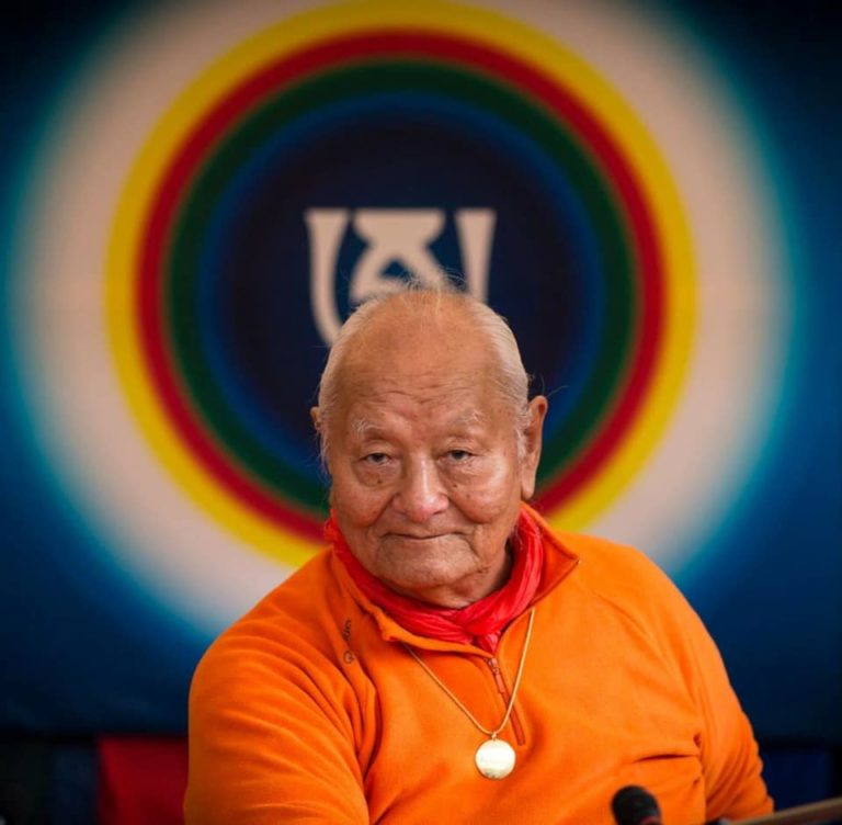 Omaggio a Namkhai Norbu, la Luce Splendente del Kailash Ligmincha